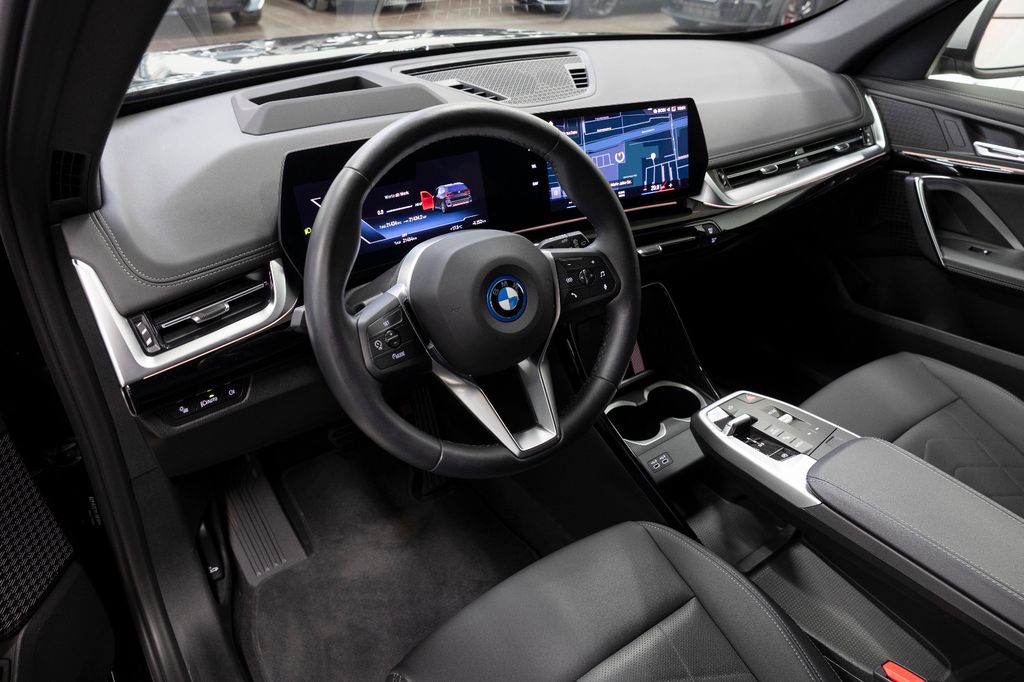 BMW iX1 2023