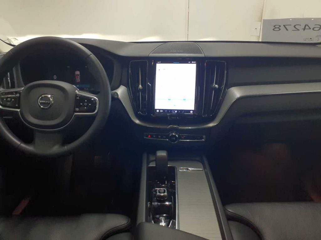 Volvo XC60 2022