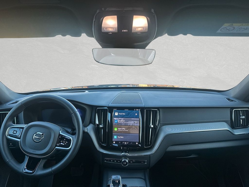 Volvo XC60 2025