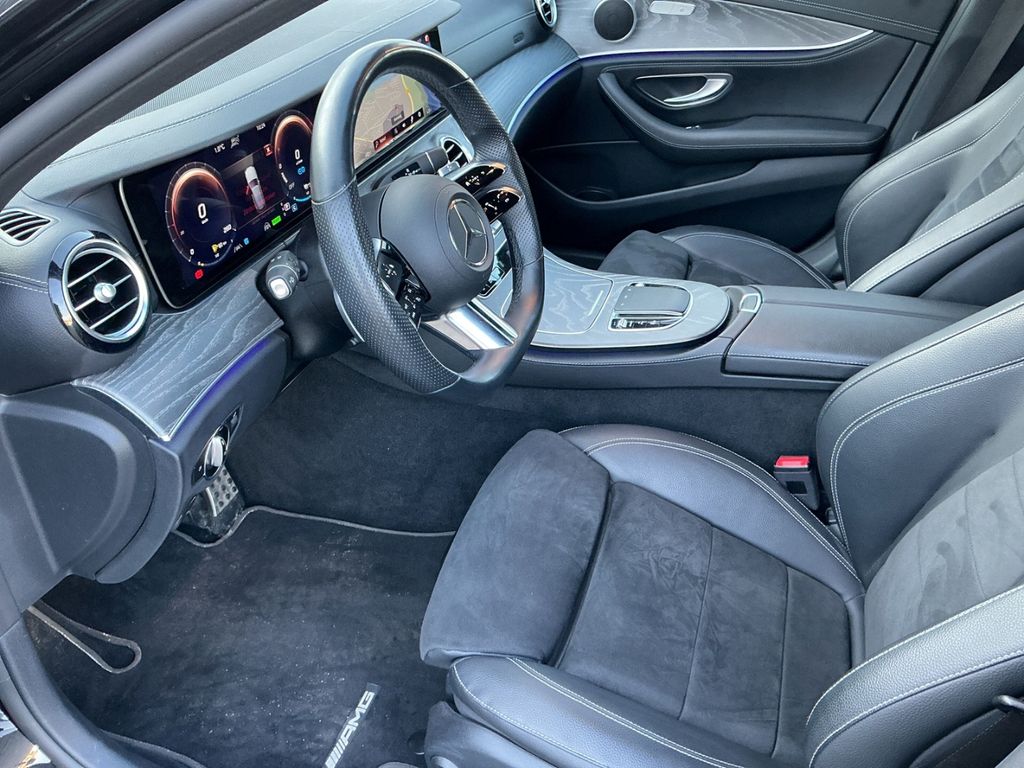 Mercedes-Benz E 300 2022