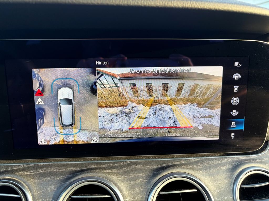 Mercedes-Benz E 300 2022