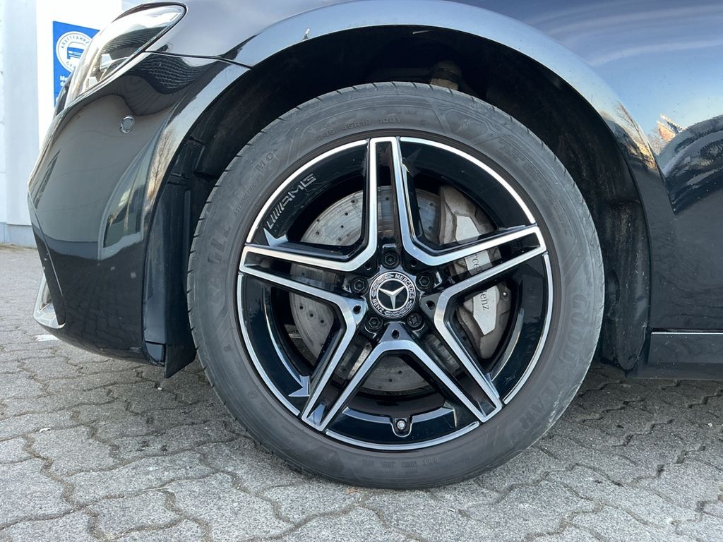 Mercedes-Benz E 300 2022