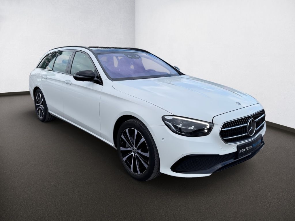 Mercedes-Benz E 300 2022
