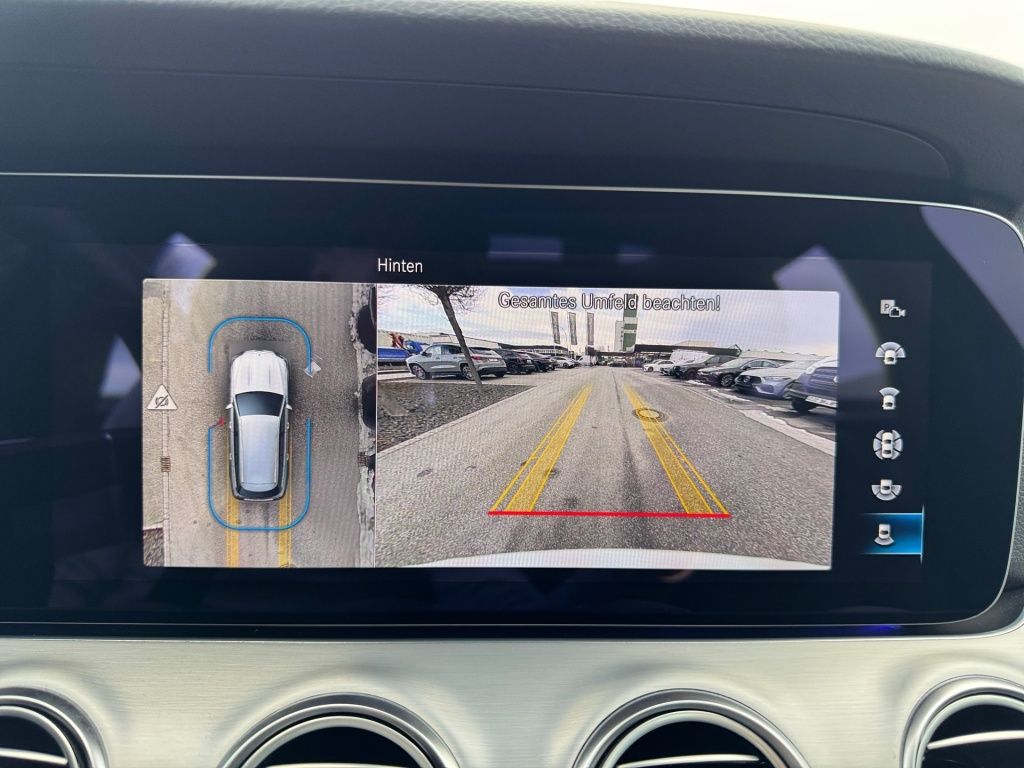 Mercedes-Benz E 300 2022