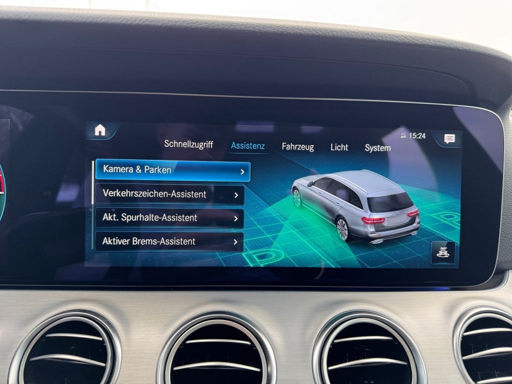 Mercedes-Benz E 300 2022