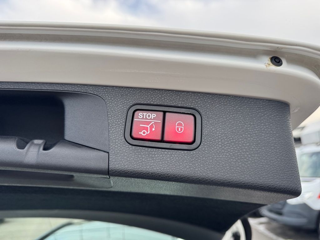 Mercedes-Benz E 300 2022