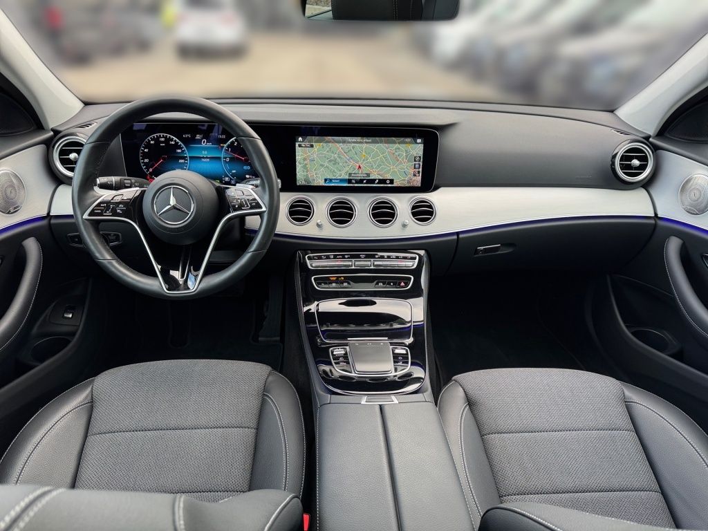 Mercedes-Benz E 300 2022