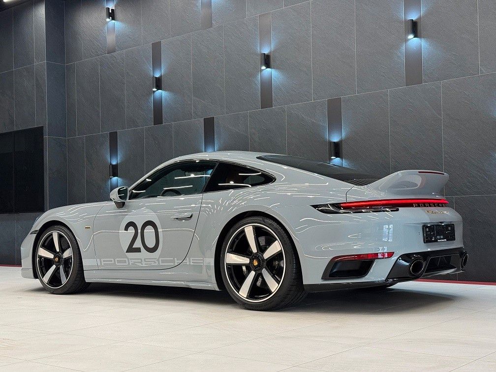Porsche 992 2023