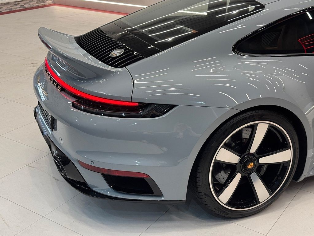 Porsche 992 2023