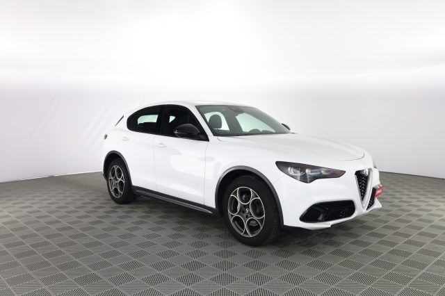 Alfa Romeo Stelvio 2023