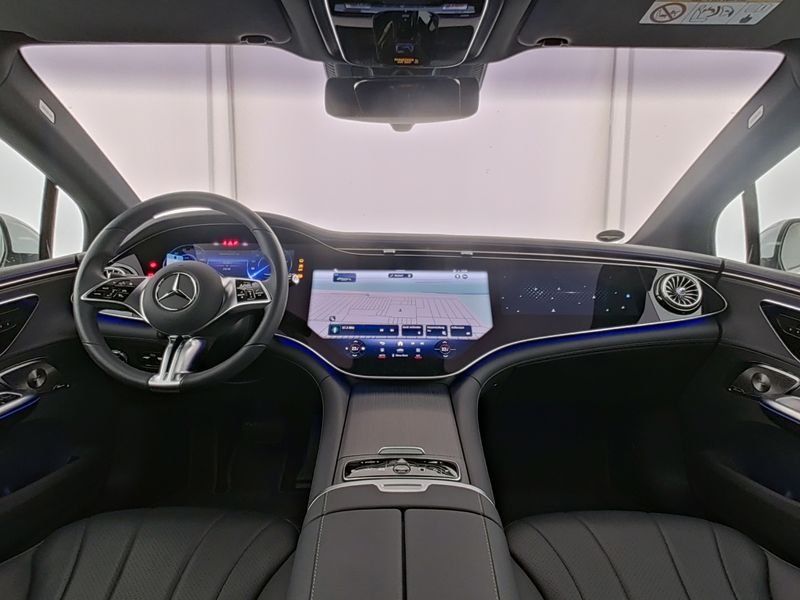 Mercedes-Benz EQE 2025