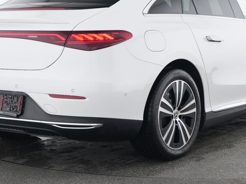 Mercedes-Benz EQE 2025