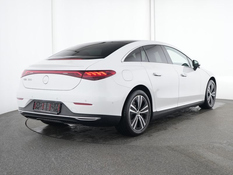 Mercedes-Benz EQE 2025