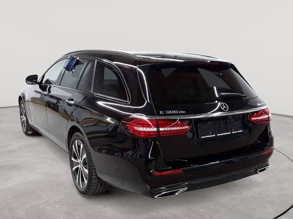 Mercedes-Benz E 300 2022