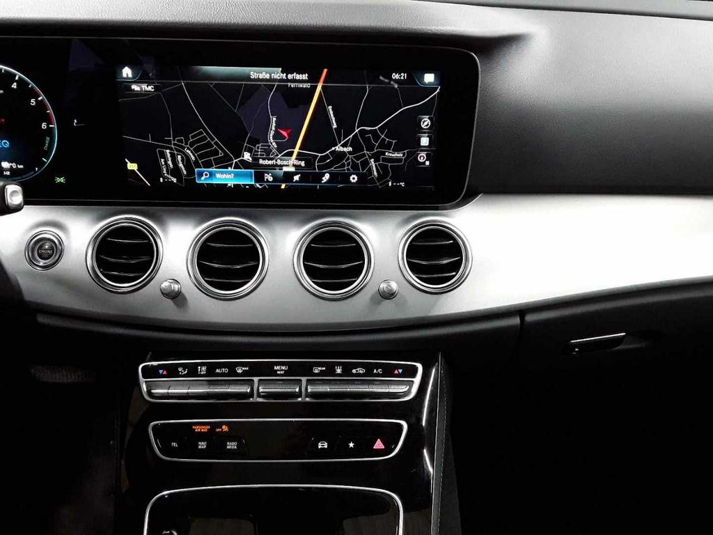 Mercedes-Benz E 300 2022