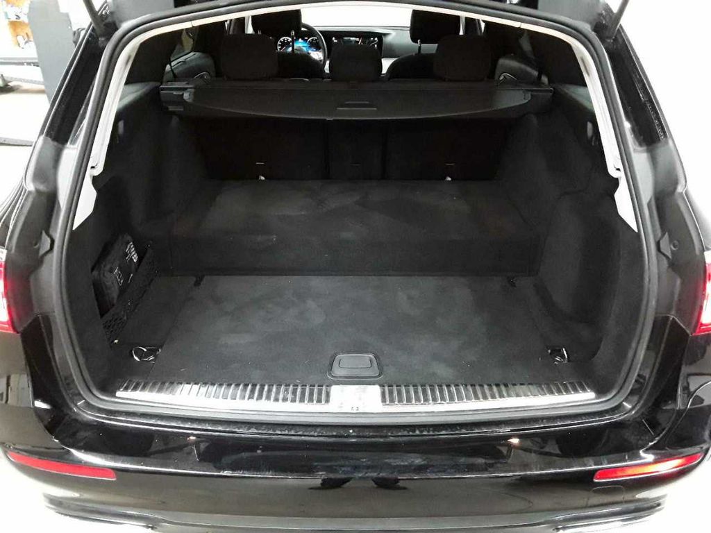 Mercedes-Benz E 300 2022