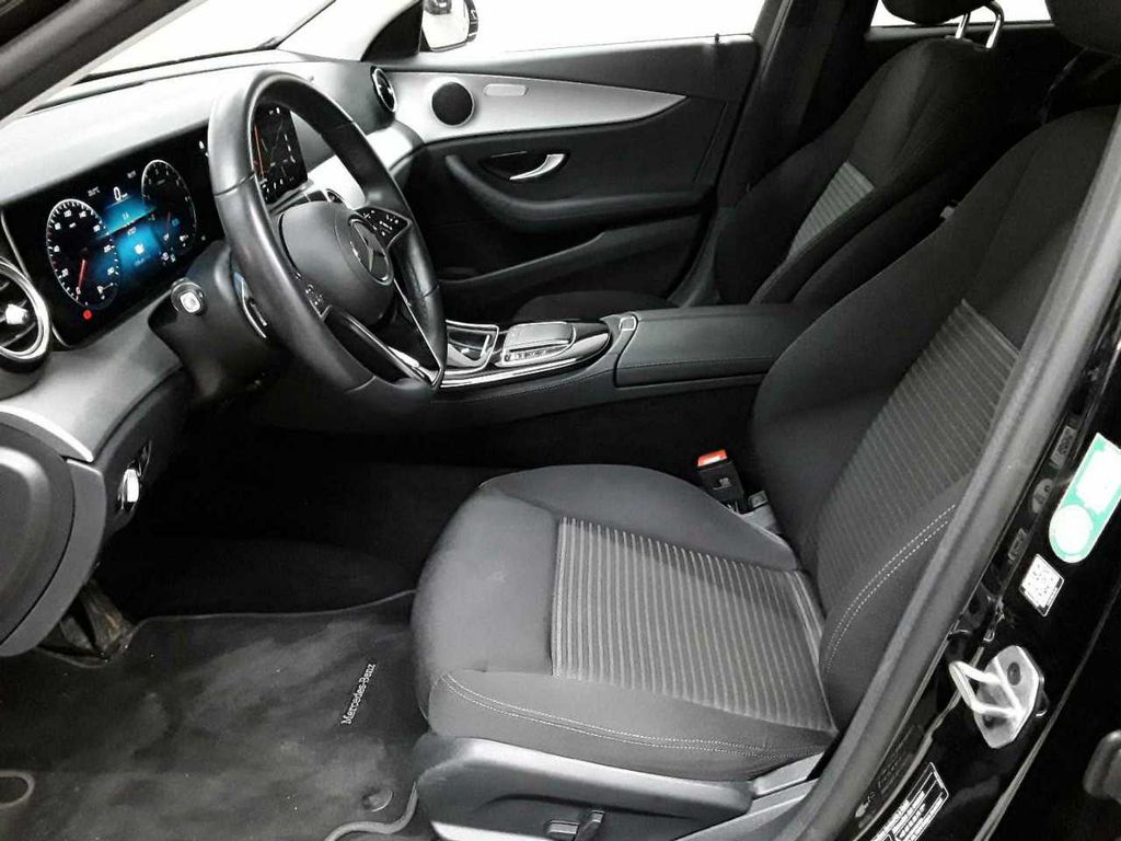 Mercedes-Benz E 300 2022