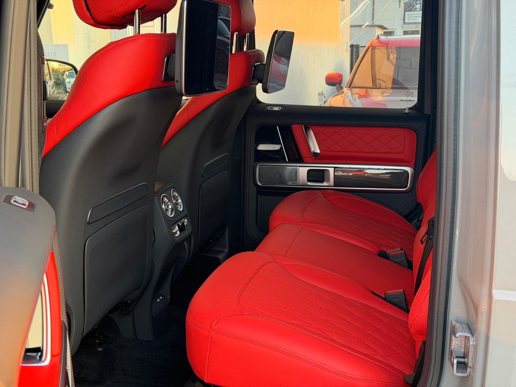 Mercedes-Benz G 63 AMG 2025