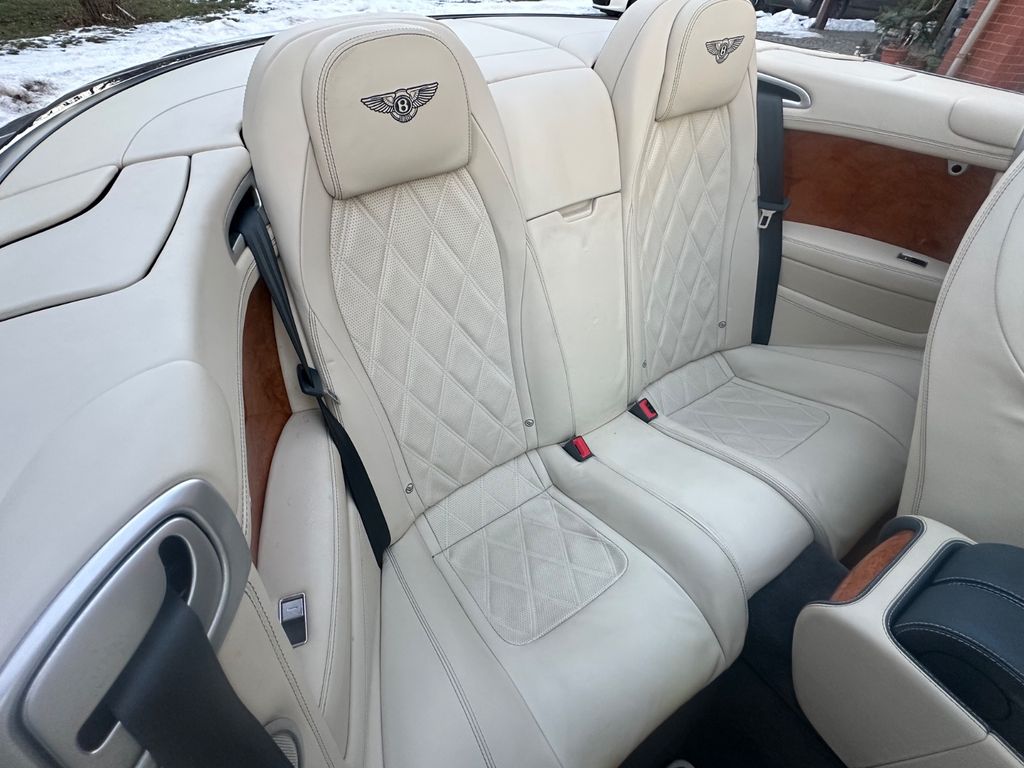 Bentley Continental GTC 2014