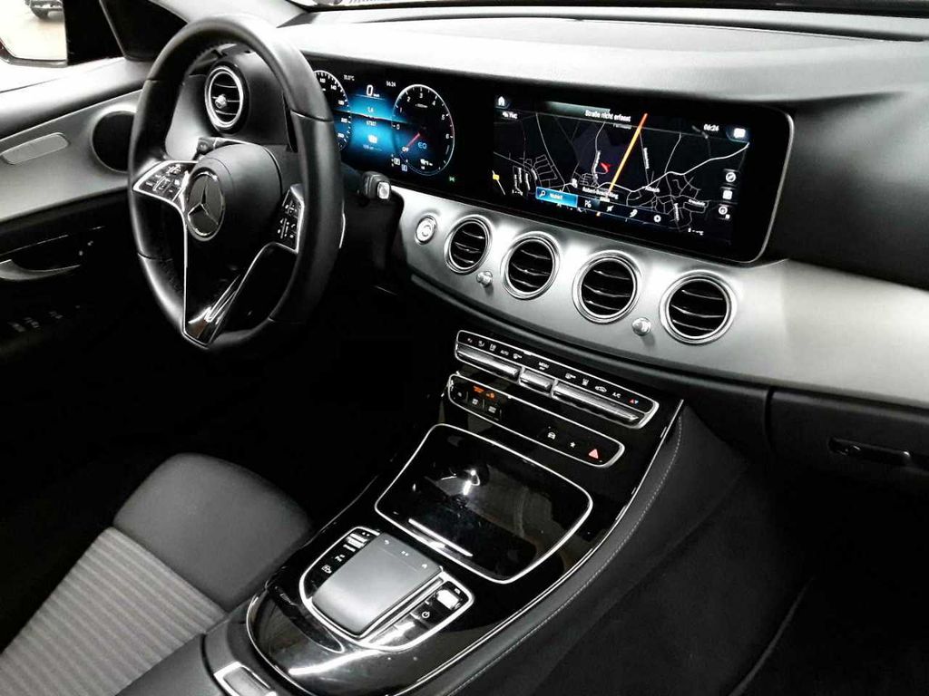 Mercedes-Benz E 300 2022