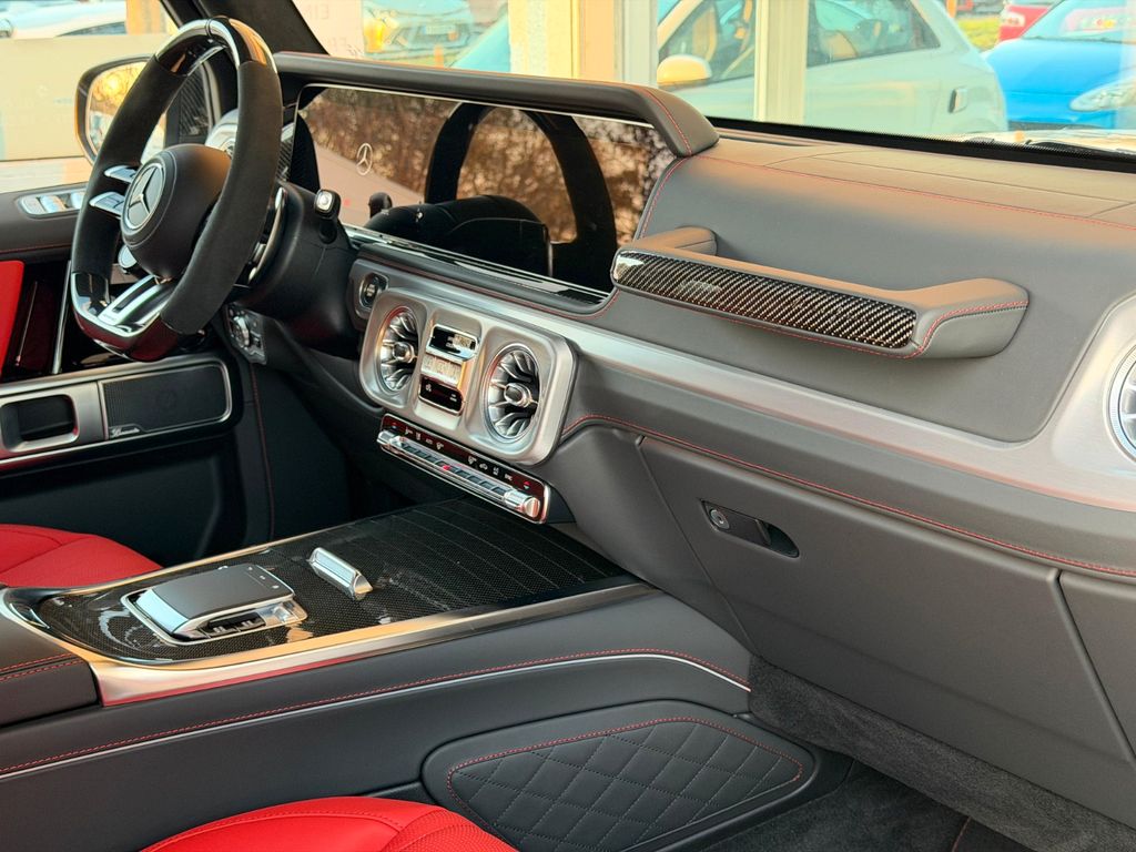 Mercedes-Benz G 63 AMG 2025