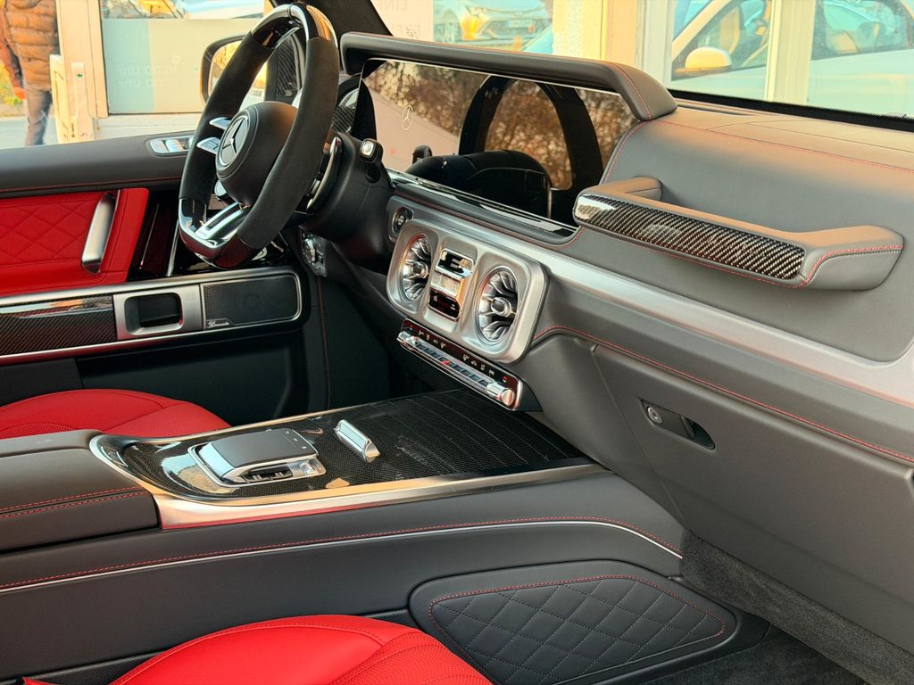 Mercedes-Benz G 63 AMG 2025