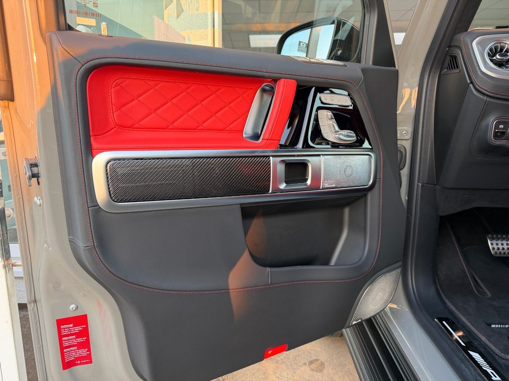 Mercedes-Benz G 63 AMG 2025
