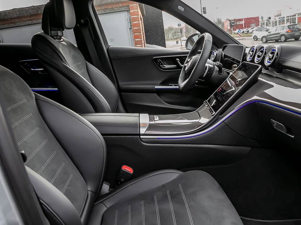 Mercedes-Benz C 300 2025