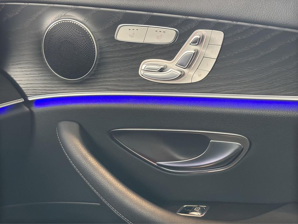 Mercedes-Benz E 300 2022