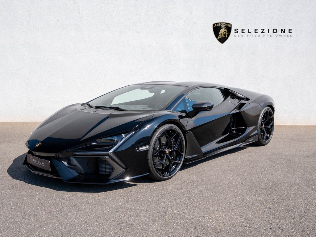 Lamborghini Revuelto 2025