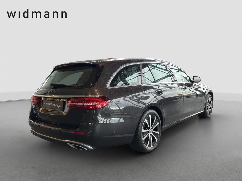 Mercedes-Benz E 300 2022