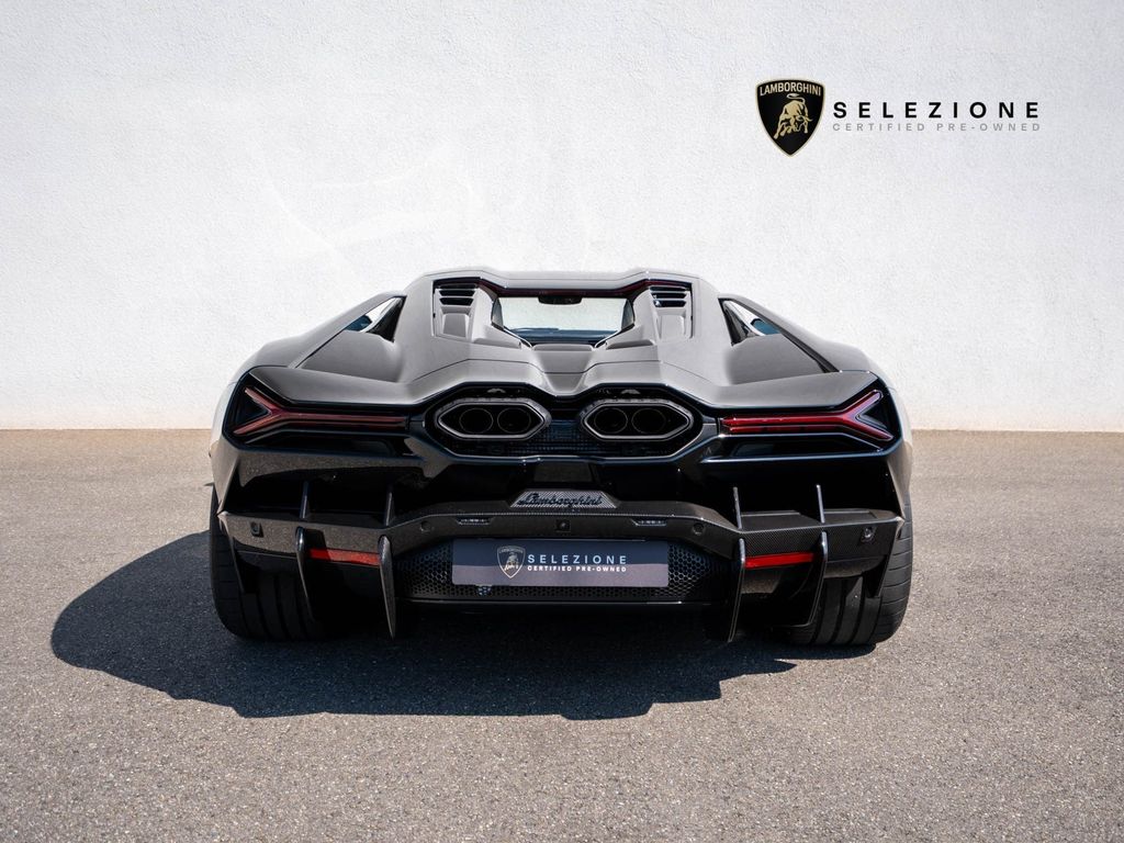 Lamborghini Revuelto 2025