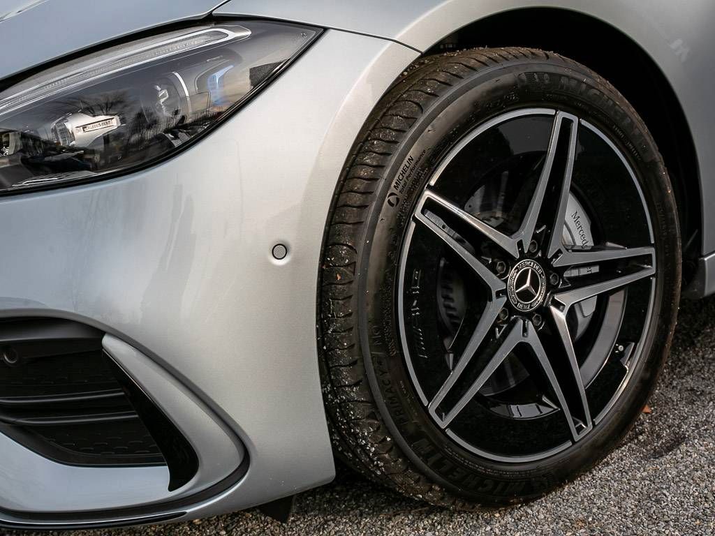 Mercedes-Benz C 300 2025