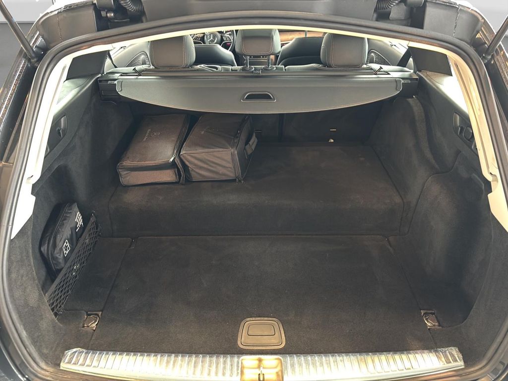 Mercedes-Benz E 300 2022