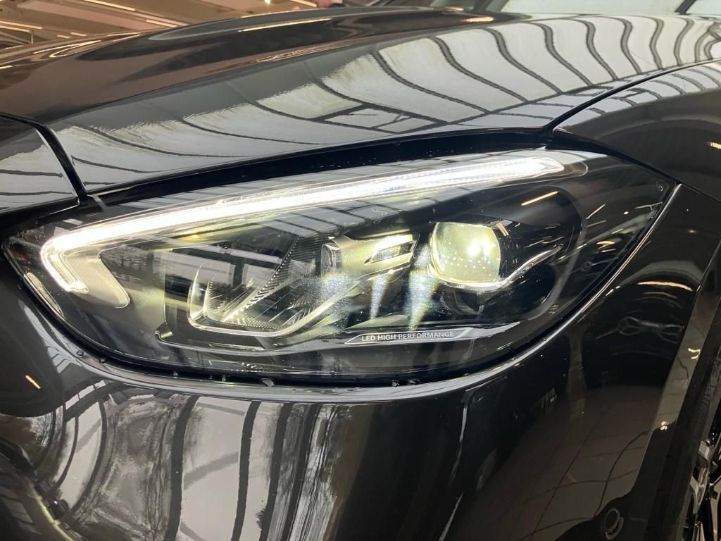 Mercedes-Benz C 300 2025