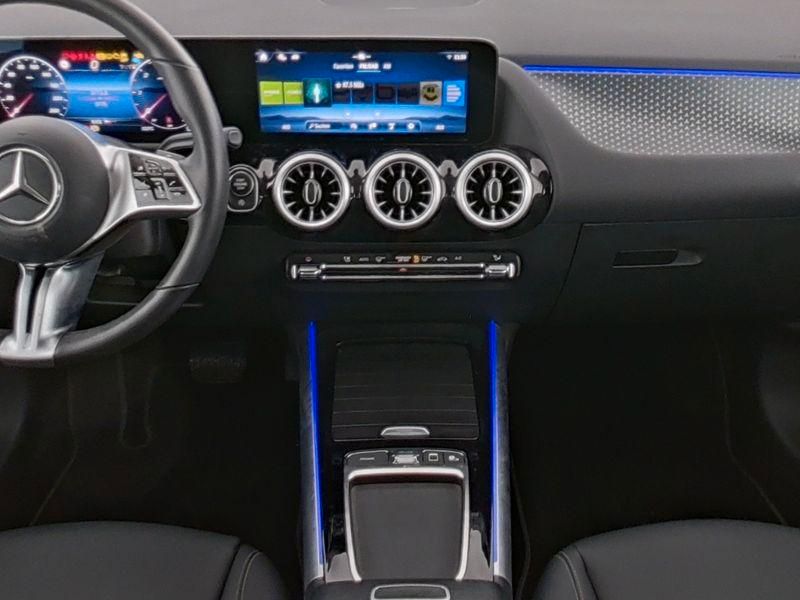 Mercedes-Benz B 220 2024