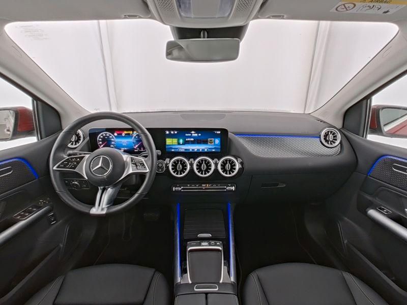 Mercedes-Benz B 220 2024