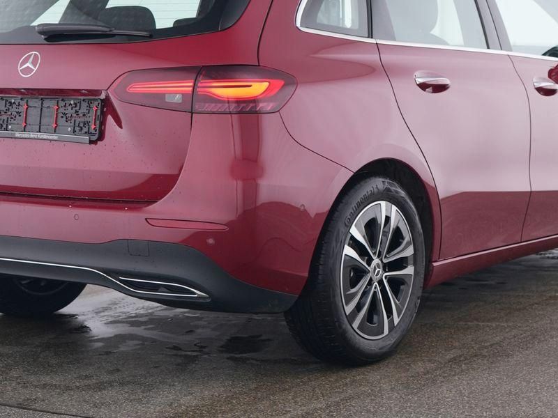 Mercedes-Benz B 220 2024