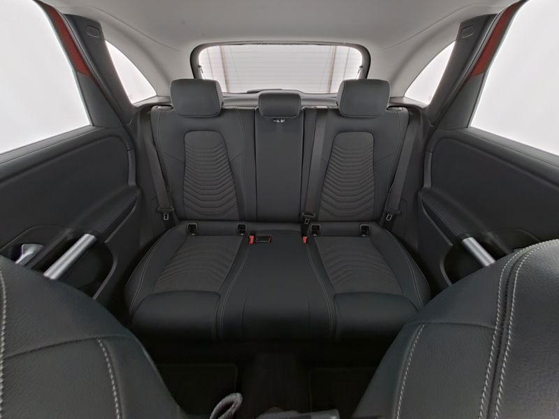 Mercedes-Benz B 220 2024