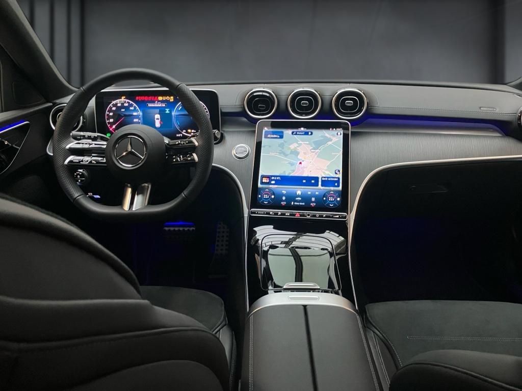 Mercedes-Benz C 300 2025