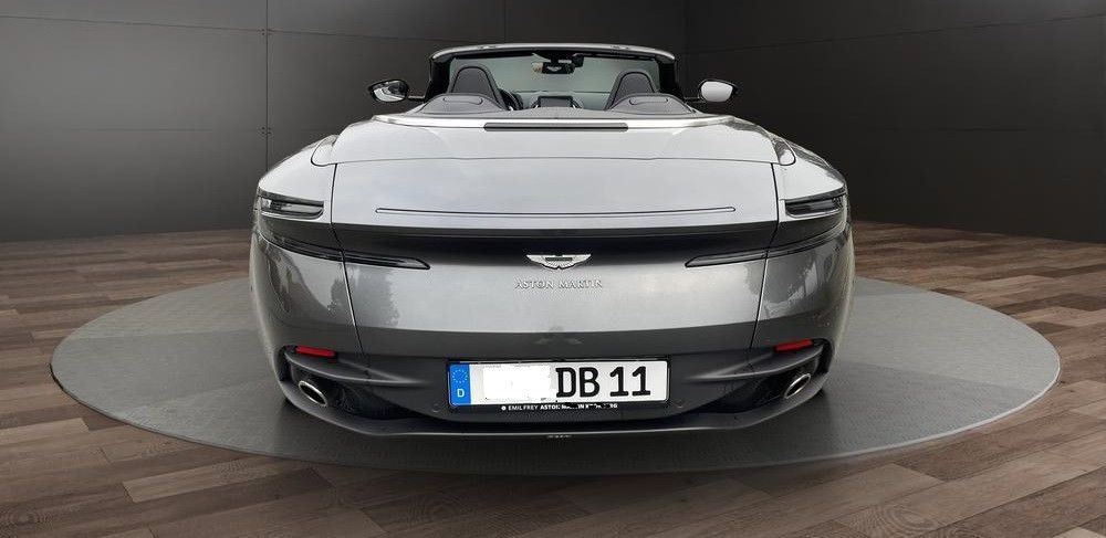 Aston Martin DB11 2018