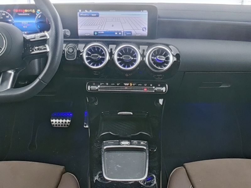 Mercedes-Benz CLA 250 2025