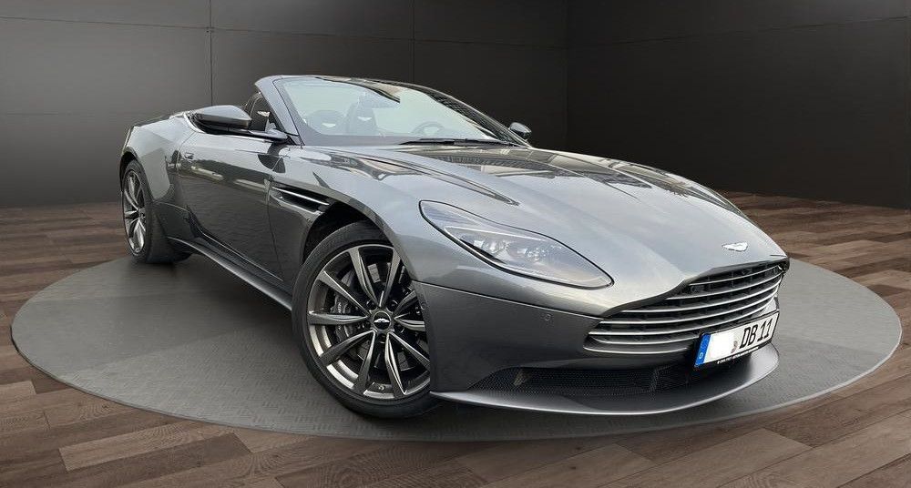 Aston Martin DB11 2018