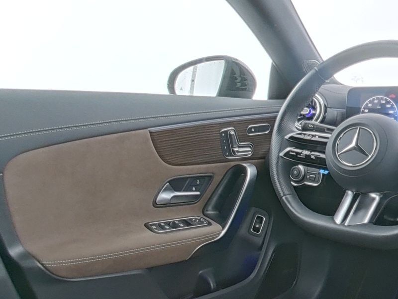 Mercedes-Benz CLA 250 2025