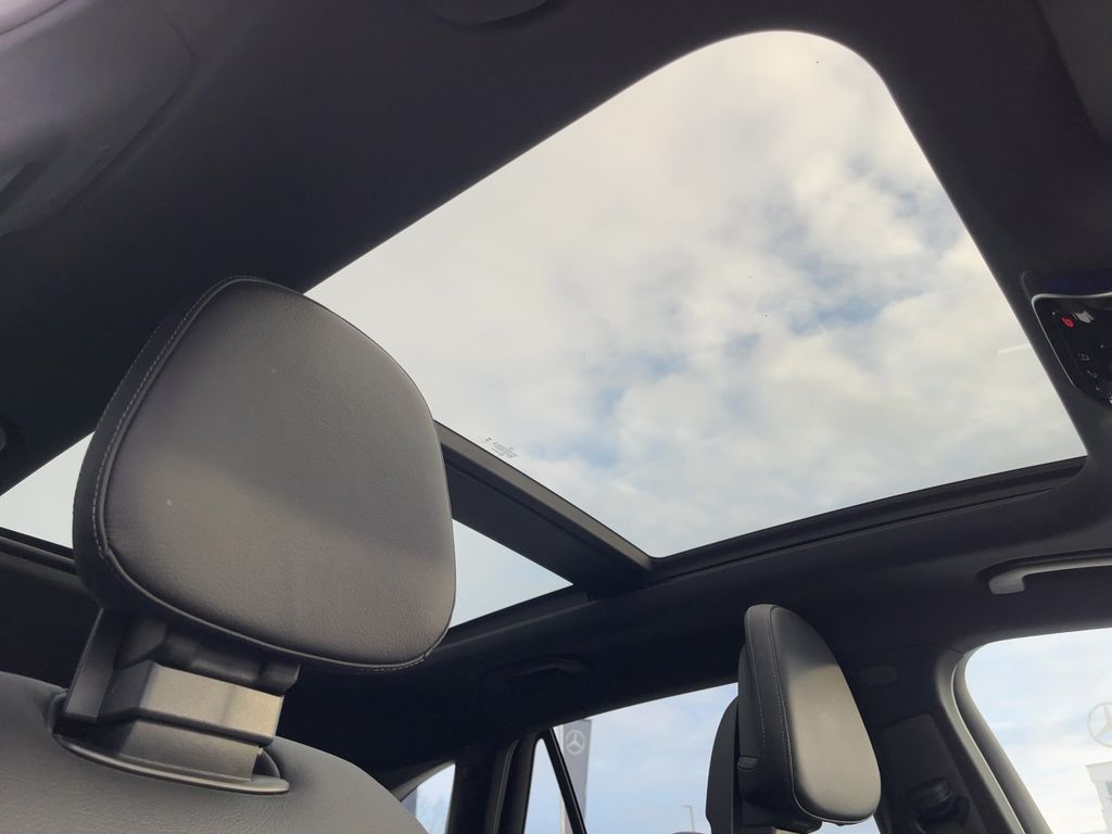 Mercedes-Benz GLC 300 2024