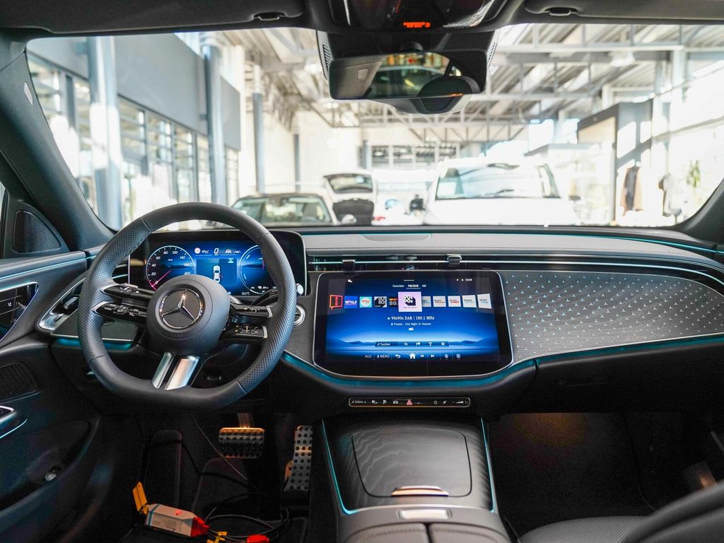 Mercedes-Benz E 300 2024