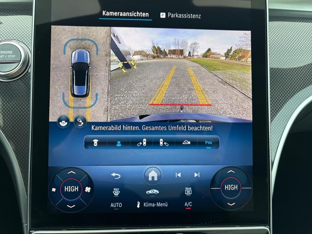 Mercedes-Benz C 300 2025