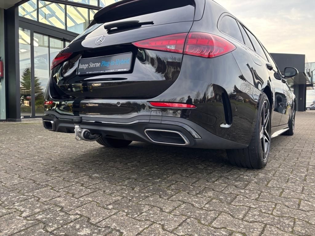 Mercedes-Benz C 300 2025