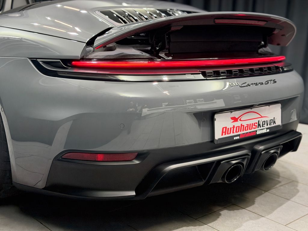 Porsche 992 2025