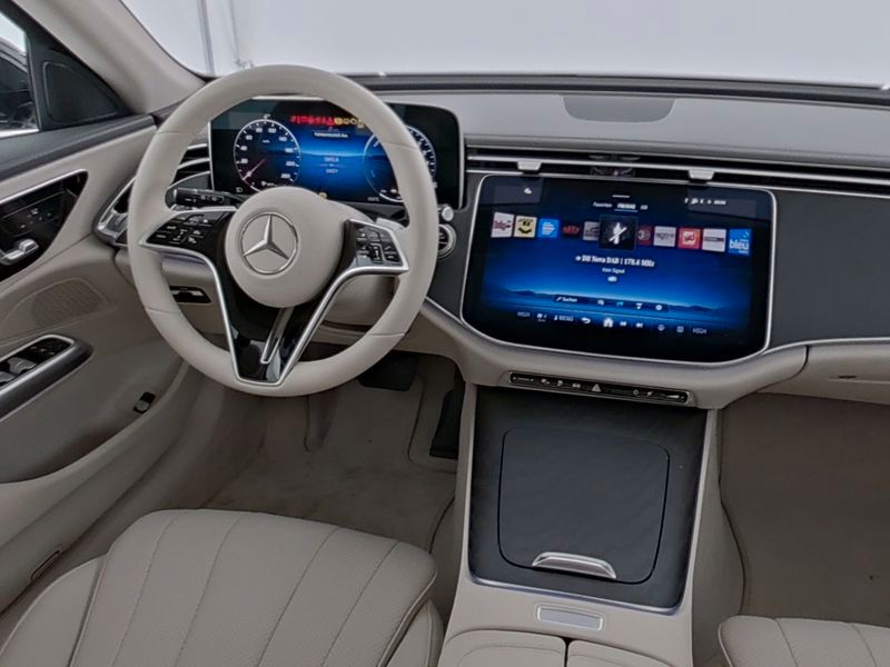 Mercedes-Benz E 300 2024